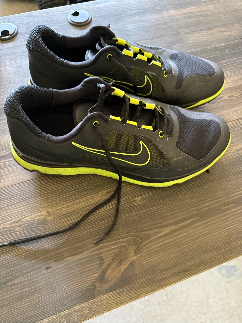 Nike Black and Neon Yellow Men's Athletic Sneakers